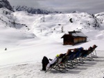 DACHSTEIN - SKIALPOV KLASIKA 2015, Jednm slovem: Hitparda! Pedpov poas byla velmi nepzniv, Dachstein ns vak pijal pvtiv, chata Richard neetil smvy a ikovic a Mra natunnm programem. - fotografie 54