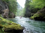 1. leton KAJAK KEMP TEICHL + STEYR, Je to moc dobr zat na podn vod a kdy tomu pidte eskymovn, bjenou partiku, a zapomenete na hokej, tak je to vechno oukej :-) - fotografie 12