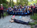 RAFTING SALZA a ENNS, Tato tolik oblben akce opt nemla chybu: poas super, prma lidi, pkn voda a do toho hic, slunce, sud Plzeskho piva a steaky..... - fotografie 1