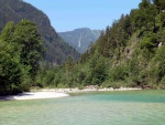 RAFTING SALZA a ENNS, Tato tolik oblben akce opt nemla chybu: poas super, prma lidi, pkn voda a do toho hic, slunce, sud Plzeskho piva a steaky..... - fotografie 9