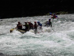 RAFTING SALZA a ENNS, Tato tolik oblben akce opt nemla chybu: poas super, prma lidi, pkn voda a do toho hic, slunce, sud Plzeskho piva a steaky..... - fotografie 16