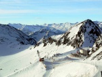 PODZIMN ROZLYOVN 2015 - STUBAI, Skvl snhov podmnky, bjen pjemn poas a pedevm tvrd prce vech astnk... Veern pohoda s lahvinkou sektu (oslava Mrovch narozenin), a druh den odn porce lyovn a zlepen.  - fotografie 2