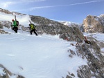 DACHSTEIN - SKIALPOV KLASIKA 2016, Poas jako na horch, vech 7 druh (od 5 min vichice a po sluncem prozenou sobotu, a v nedli jsme byli jak v laboratoi alpskho poas, a vidli, jak se pomalu bl fronta). Pro nepznivou l - fotografie 19