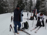 TOTES GEBIRGE Z TAUPLITZ, U dopedu byla pedpov jasn: mlha a teplo. Na hory se vak vichni tili a tak si i tak uili. Mlha, snen, lavinoka... no veer pak sauna a prav esk Plze. ekali jsme na slunce u od brzk - fotografie 17