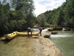 RAFTING ZA VINETUEM - Vbr ndhernch ek balknu, Leton lehk nad stavy vytvoili ndhernou kulisu tchto pardnch ek... Kdo zn, ten v, a kdo nezn... a pozn.. - fotografie 3