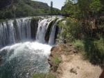 RAFTING ZA VINETUEM - Vbr ndhernch ek balknu, Leton lehk nad stavy vytvoili ndhernou kulisu tchto pardnch ek... Kdo zn, ten v, a kdo nezn... a pozn.. - fotografie 6