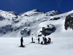 SKIALP V PYRENEJÍCH - the best of 2017, Parádní a trochu už exotický skialpový výlet se povedl na 1. Čekal na nás prašan, slunce, tapas, freeridové lajny, heliskiing prostě skvělý týden. - fotografie 34