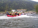 Perly alpskch ek - kvten 2006, Jeden z nejoblbenjch raftovch zjezd do Rakouska a Slovinska opt nezklamal. Krsn poas, tuln kemp a tyrkysov, kilov ist voda s kulisou vpencovch tt Alp. - fotografie 8