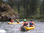 Perly alpskch ek - kvten 2006, Jeden z nejoblbenjch raftovch zjezd do Rakouska a Slovinska opt nezklamal. Krsn poas, tuln kemp a tyrkysov, kilov ist voda s kulisou vpencovch tt Alp. - fotografie 17