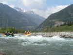 Perly alpskch ek - kvten 2006, Jeden z nejoblbenjch raftovch zjezd do Rakouska a Slovinska opt nezklamal. Krsn poas, tuln kemp a tyrkysov, kilov ist voda s kulisou vpencovch tt Alp. - fotografie 56