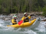 Perly alpskch ek - kvten 2006, Jeden z nejoblbenjch raftovch zjezd do Rakouska a Slovinska opt nezklamal. Krsn poas, tuln kemp a tyrkysov, kilov ist voda s kulisou vpencovch tt Alp. - fotografie 87