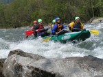 Perly alpskch ek - kvten 2006, Jeden z nejoblbenjch raftovch zjezd do Rakouska a Slovinska opt nezklamal. Krsn poas, tuln kemp a tyrkysov, kilov ist voda s kulisou vpencovch tt Alp. - fotografie 94