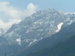 Perly alpskch ek - kvten 2006, Jeden z nejoblbenjch raftovch zjezd do Rakouska a Slovinska opt nezklamal. Krsn poas, tuln kemp a tyrkysov, kilov ist voda s kulisou vpencovch tt Alp. - fotografie 132