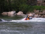 Perly alpskch ek - kvten 2006, Jeden z nejoblbenjch raftovch zjezd do Rakouska a Slovinska opt nezklamal. Krsn poas, tuln kemp a tyrkysov, kilov ist voda s kulisou vpencovch tt Alp. - fotografie 146