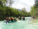 Perly alpskch ek - kvten 2006, Jeden z nejoblbenjch raftovch zjezd do Rakouska a Slovinska opt nezklamal. Krsn poas, tuln kemp a tyrkysov, kilov ist voda s kulisou vpencovch tt Alp. - fotografie 199