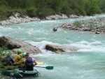 Perly alpskch ek - kvten 2006, Jeden z nejoblbenjch raftovch zjezd do Rakouska a Slovinska opt nezklamal. Krsn poas, tuln kemp a tyrkysov, kilov ist voda s kulisou vpencovch tt Alp. - fotografie 229