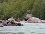 Perly alpskch ek - kvten 2006, Jeden z nejoblbenjch raftovch zjezd do Rakouska a Slovinska opt nezklamal. Krsn poas, tuln kemp a tyrkysov, kilov ist voda s kulisou vpencovch tt Alp. - fotografie 261