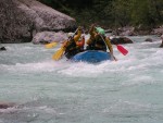 Perly alpskch ek - kvten 2006, Jeden z nejoblbenjch raftovch zjezd do Rakouska a Slovinska opt nezklamal. Krsn poas, tuln kemp a tyrkysov, kilov ist voda s kulisou vpencovch tt Alp. - fotografie 278