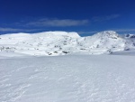 TOTES GEBIRGE 2018, TOTLN MASAKR! Pedpov byla nic moc a navc avizovala velk mrazy. a co z toho bylo? Praan, azuro, pardn 3 try, prost skialpov pochrochtn. - fotografie 39