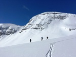 TOTES GEBIRGE 2018, TOTLN MASAKR! Pedpov byla nic moc a navc avizovala velk mrazy. a co z toho bylo? Praan, azuro, pardn 3 try, prost skialpov pochrochtn. - fotografie 45