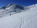 TOTES GEBIRGE 2018, TOTLN MASAKR! Pedpov byla nic moc a navc avizovala velk mrazy. a co z toho bylo? Praan, azuro, pardn 3 try, prost skialpov pochrochtn. - fotografie 69