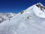 TOTES GEBIRGE 2018, TOTLN MASAKR! Pedpov byla nic moc a navc avizovala velk mrazy. a co z toho bylo? Praan, azuro, pardn 3 try, prost skialpov pochrochtn. - fotografie 136