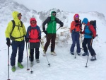 SKIALP ARNA RIEDINGTAL, Krsn zima jako v pohdce, jen kdyby v sobotu tolik nefielo. A stejn jsme dali vrchol. A nedln tra na praanovou louku za bezvt a dobr viditelnosti byla za odmnu. - fotografie 6