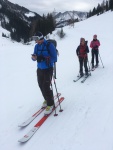 SKIALP ARNA RIEDINGTAL, Krsn zima jako v pohdce, jen kdyby v sobotu tolik nefielo. A stejn jsme dali vrchol. A nedln tra na praanovou louku za bezvt a dobr viditelnosti byla za odmnu. - fotografie 11