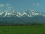 Bialka - Belá 2006, Tak jsme letos Tatry projeli na raftech opravdu důkladně - jak ze slovenské, tak i nově z polské strany. Nižší vodní stavy vynahradilo krásné počasí a super panoramata, o národopisném večeru v kolibě  - fotografie 7