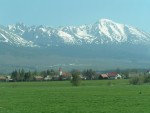 Bialka - Belá 2006, Tak jsme letos Tatry projeli na raftech opravdu důkladně - jak ze slovenské, tak i nově z polské strany. Nižší vodní stavy vynahradilo krásné počasí a super panoramata, o národopisném večeru v kolibě  - fotografie 8