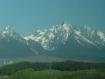 Bialka - Belá 2006, Tak jsme letos Tatry projeli na raftech opravdu důkladně - jak ze slovenské, tak i nově z polské strany. Nižší vodní stavy vynahradilo krásné počasí a super panoramata, o národopisném večeru v kolibě  - fotografie 16