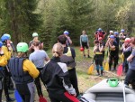 Bialka - Bel 2006, Tak jsme letos Tatry projeli na raftech opravdu dkladn - jak ze slovensk, tak i nov z polsk strany. Ni vodn stavy vynahradilo krsn poas a super panoramata, o nrodopisnm veeru v kolib  - fotografie 53