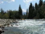 Bialka - Bel 2006, Tak jsme letos Tatry projeli na raftech opravdu dkladn - jak ze slovensk, tak i nov z polsk strany. Ni vodn stavy vynahradilo krsn poas a super panoramata, o nrodopisnm veeru v kolib  - fotografie 79