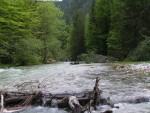 Steyr s adrenalinovým překvapením, Fotografie ze zájezdu, jehož program musel být kvůli povodňovým stavům ne některých rakouských řekách poněkud upraven. Nevlídné počasí bylo tentokrát kompenzováno nádhernou raftovou vodou na Steyru, t - fotografie 85