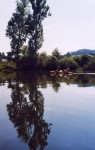 SZAVA - ROMATICK EKA, tdenn plavba, Pjemn tdenn plavba po klasick esk ece, spousty sjzdnch jez, lajsen, pamtek, hospdek, a na zvr ten nejhez a peejnat sek do Pikovic. Dobr poas stejn jako dobr nlada ... - fotografie 54