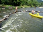 SZAVA - ROMATICK EKA, tdenn plavba, Pjemn tdenn plavba po klasick esk ece, spousty sjzdnch jez, lajsen, pamtek, hospdek, a na zvr ten nejhez a peejnat sek do Pikovic. Dobr poas stejn jako dobr nlada ... - fotografie 66