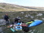 Norsko 2006, Nádherné, pro Norsko ne úplně typické počasí, výstup na nejvyšší horu severní Evropy, vyjížďka  na motorových člunech Geirangerfjordem, pádlování v peřejích norské královny raftingu Sjoi a spousta dal - fotografie 170
