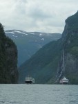 Norsko 2006, Ndhern, pro Norsko ne pln typick poas, vstup na nejvy horu severn Evropy, vyjka  na motorovch lunech Geirangerfjordem, pdlovn v peejch norsk krlovny raftingu Sjoi a spousta dal - fotografie 210