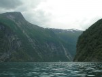 Norsko 2006, Ndhern, pro Norsko ne pln typick poas, vstup na nejvy horu severn Evropy, vyjka  na motorovch lunech Geirangerfjordem, pdlovn v peejch norsk krlovny raftingu Sjoi a spousta dal - fotografie 218