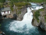 Norsko 2006, Ndhern, pro Norsko ne pln typick poas, vstup na nejvy horu severn Evropy, vyjka  na motorovch lunech Geirangerfjordem, pdlovn v peejch norsk krlovny raftingu Sjoi a spousta dal - fotografie 237