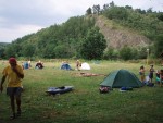 JIŽNÍ PERLY ČESKÝCH ŘEK, Nádherné počasí a skvělá nálada panovala od první chvíle. Berounka měla nad poměry nádhernou vodu stejně jako Otava a Vltava. Následné ochlazení a deště poněkud schladili i počáteční nadšení, ale přes - fotografie 217