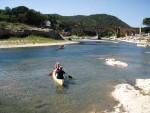 LETN FRANCOUZSK POHODA NA EKCH Gard, Tarn, Herault a Ardeche, Skvl slunen poas na rozdl od detivch ech, jin temperament a b zpasy, skvl vno, ndhern eky, przran a tepl voda, no prost pohoda jak m bt... - fotografie 4