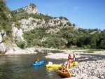 LETN FRANCOUZSK POHODA NA EKCH Gard, Tarn, Herault a Ardeche, Skvl slunen poas na rozdl od detivch ech, jin temperament a b zpasy, skvl vno, ndhern eky, przran a tepl voda, no prost pohoda jak m bt... - fotografie 173