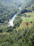 TARA - ERN HORA  - expedin rafting v nejhlubm kaonu Evropy, Bjen expedin raftov akce, skvl parta a bezva posko.... v kombinaci s chvatnou prodou....   co dodat....? zkuste to taky! - fotografie 6