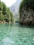 TARA - ERN HORA  - expedin rafting v nejhlubm kaonu Evropy, Bjen expedin raftov akce, skvl parta a bezva posko.... v kombinaci s chvatnou prodou....   co dodat....? zkuste to taky! - fotografie 85