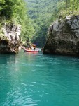 TARA - ERN HORA  - expedin rafting v nejhlubm kaonu Evropy, Bjen expedin raftov akce, skvl parta a bezva posko.... v kombinaci s chvatnou prodou....   co dodat....? zkuste to taky! - fotografie 88