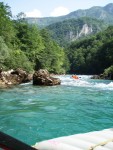 TARA - ČERNÁ HORA  - expediční rafting v nejhlubším kaňonu Evropy, Báječná expediční raftová akce, skvělá parta a bezva počásko.... v kombinaci s úchvatnou přírodou....   co dodat....? zkuste to taky! - fotografie 126
