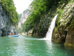 TARA - ERN HORA  - expedin rafting v nejhlubm kaonu Evropy, Bjen expedin raftov akce, skvl parta a bezva posko.... v kombinaci s chvatnou prodou....   co dodat....? zkuste to taky! - fotografie 345