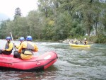 Podzimn RAFTING pod Grossglocknerem, Posledn zahranin rafting sezony 2006 se skuten vydail. Pohodln autobus, slunen a nebvale tepl poas, navc skvle vychytan voda. PROST PARDA NA ZVR SEZONY. - fotografie 13