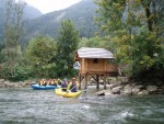 Podzimn RAFTING pod Grossglocknerem, Posledn zahranin rafting sezony 2006 se skuten vydail. Pohodln autobus, slunen a nebvale tepl poas, navc skvle vychytan voda. PROST PARDA NA ZVR SEZONY. - fotografie 18